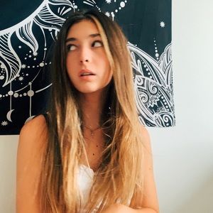 Meet your Posher, Ana